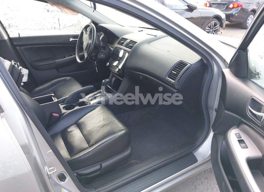 Photo 5 of 2007 Honda Accord 2.4 EX (VIN 1HGCM56847A003565)