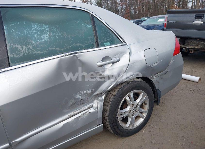 Photo 6 of 2007 Honda Accord 2.4 EX (VIN 1HGCM56847A003565)