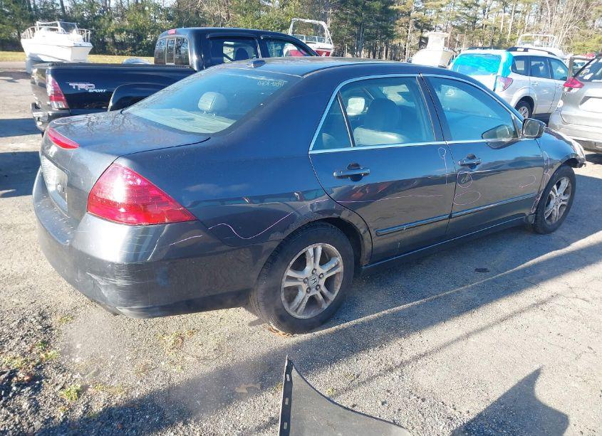 Photo 4 of 2007 Honda Accord 2.4 EX (VIN 1HGCM56847A011116)
