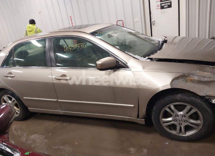Photo 13 of 2007 Honda Accord 2.4 EX (VIN 1HGCM56847A028787)