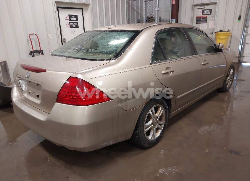Photo 4 of 2007 Honda Accord 2.4 EX (VIN 1HGCM56847A028787)