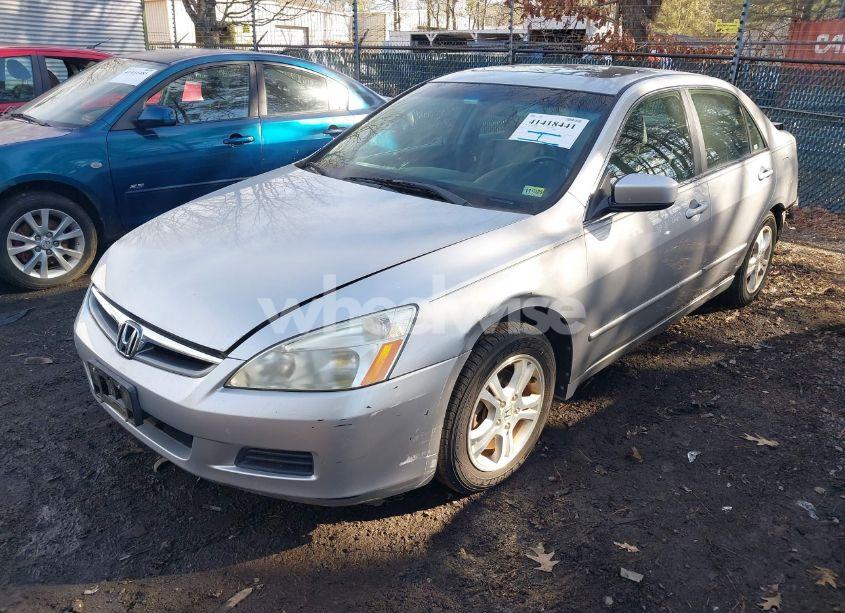 Photo 2 of 2007 Honda Accord 2.4 EX (VIN 1HGCM56847A052748)