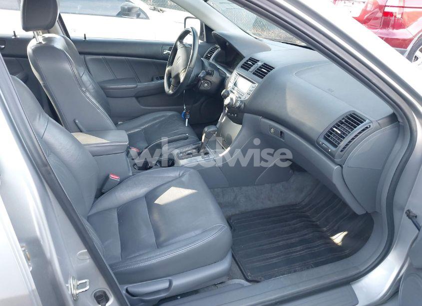 Photo 5 of 2007 Honda Accord 2.4 EX (VIN 1HGCM56847A052748)