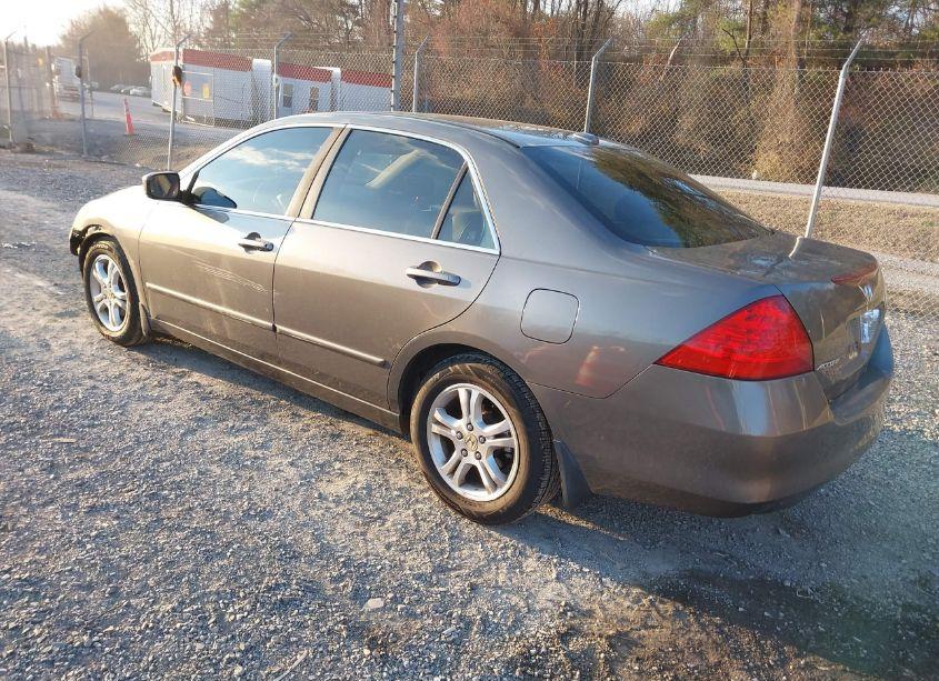 Photo 3 of 2007 Honda Accord 2.4 EX (VIN 1HGCM56847A082543)