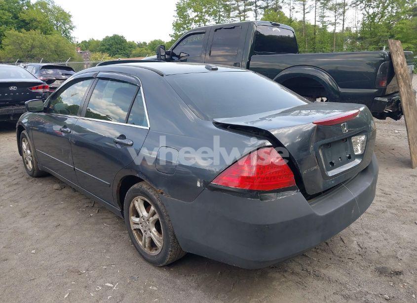 Photo 3 of 2007 Honda Accord 2.4 EX (VIN 1HGCM56847A087189)