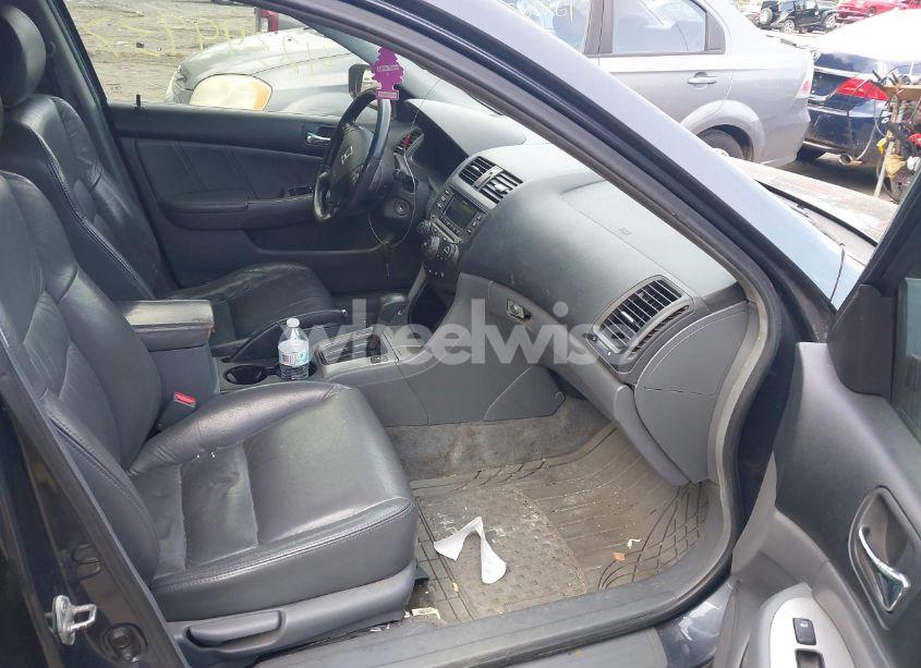 Photo 5 of 2007 Honda Accord 2.4 EX (VIN 1HGCM56847A087189)