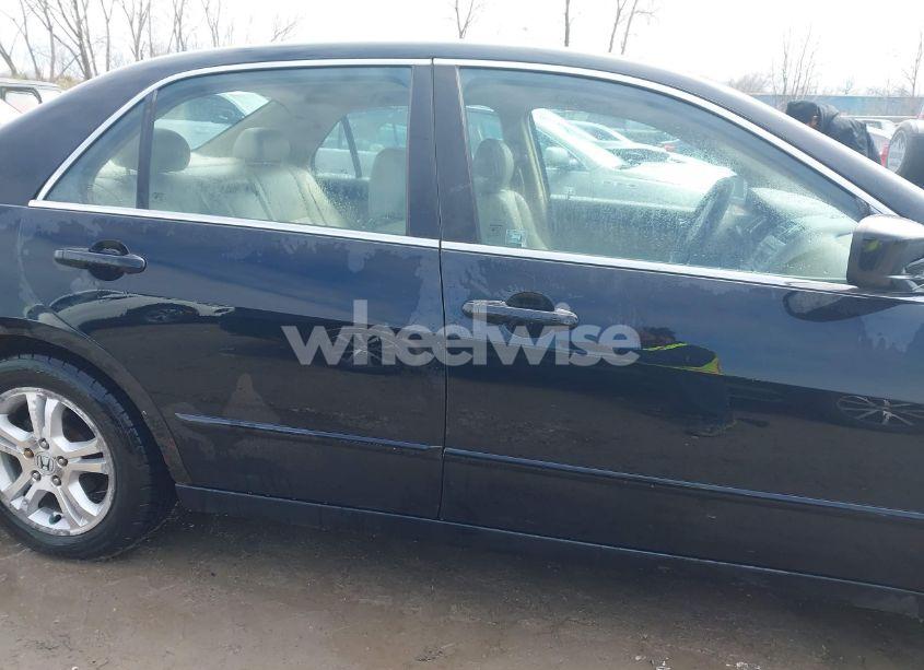 Photo 13 of 2007 Honda Accord 2.4 EX (VIN 1HGCM56847A103519)