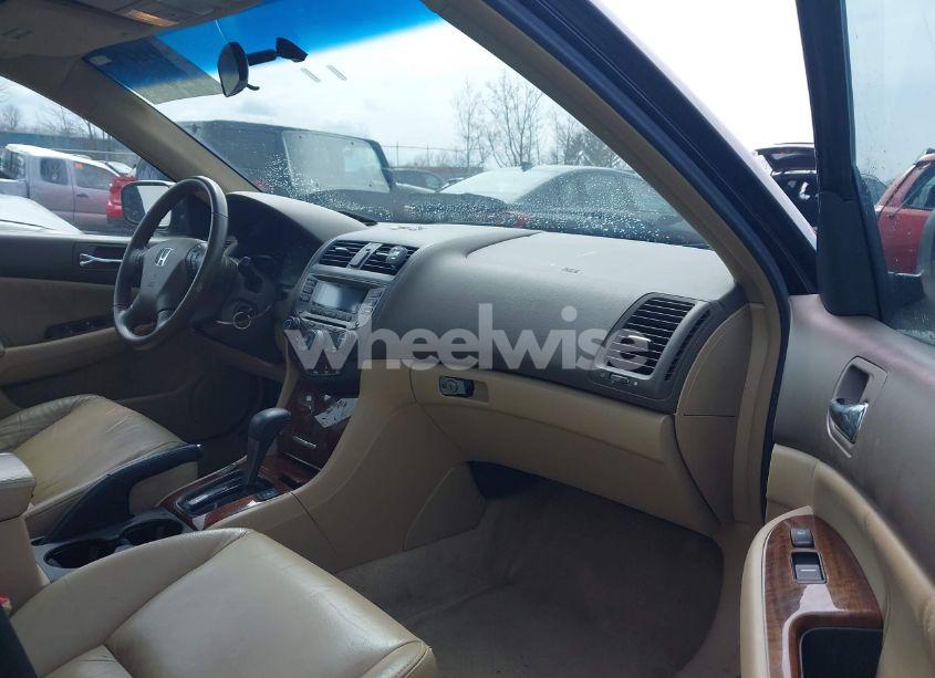 Photo 5 of 2007 Honda Accord 2.4 EX (VIN 1HGCM56847A103519)