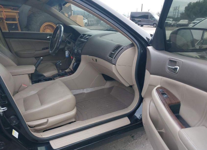 Photo 5 of 2007 Honda Accord 2.4 EX (VIN 1HGCM56847A128954)