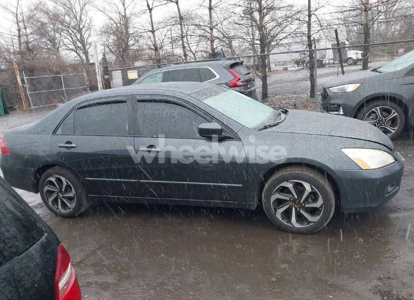 Photo 13 of 2006 Honda Accord 2.4 EX (VIN 1HGCM56856A041952)