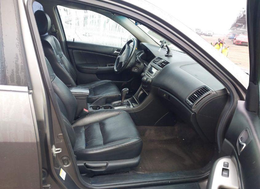 Photo 5 of 2006 Honda Accord 2.4 EX (VIN 1HGCM56856A053549)