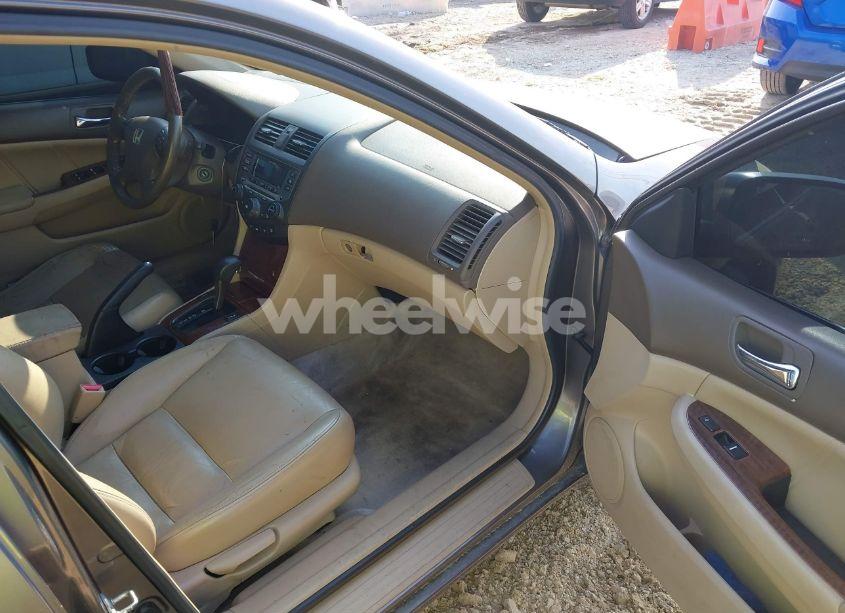 Photo 5 of 2007 Honda Accord 2.4 EX (VIN 1HGCM56857A078940)