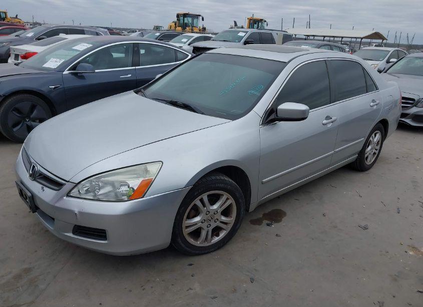 Photo 2 of 2007 Honda Accord 2.4 EX (VIN 1HGCM56857A102668)