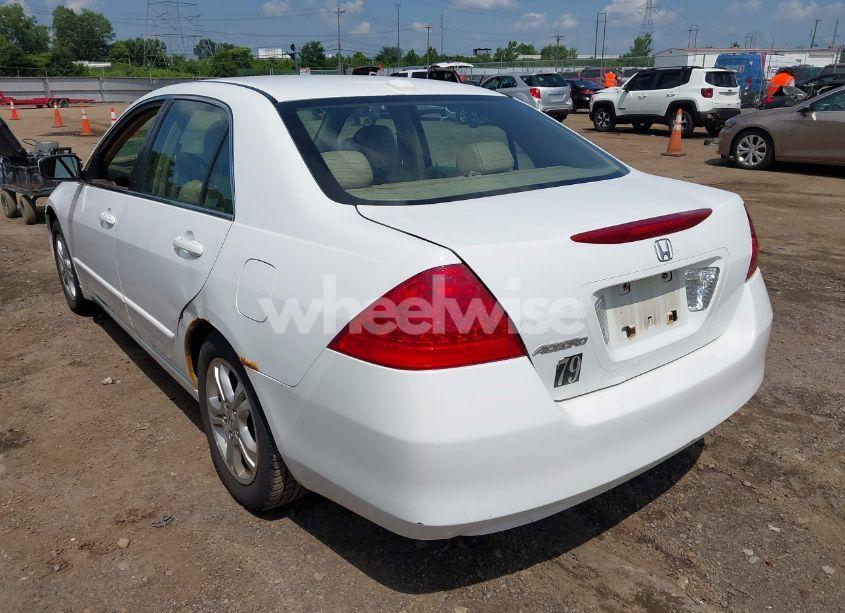 Photo 3 of 2007 Honda Accord 2.4 EX (VIN 1HGCM56857A111791)