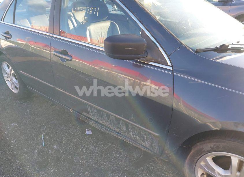 Photo 17 of 2007 Honda Accord 2.4 EX (VIN 1HGCM56857A162031)