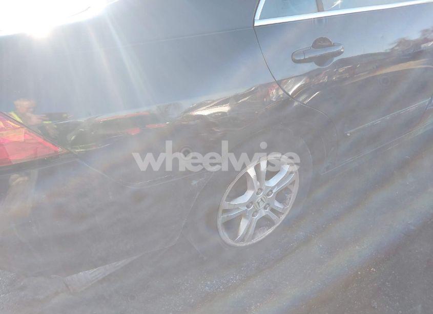 Photo 20 of 2007 Honda Accord 2.4 EX (VIN 1HGCM56857A193702)