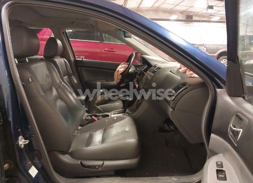 Photo 5 of 2005 Honda Accord 2.4 EX (VIN 1HGCM56865A040551)