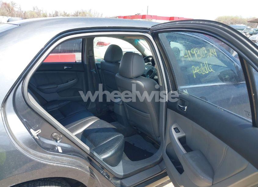 Photo 8 of 2005 Honda Accord 2.4 EX (VIN 1HGCM56865A053056)