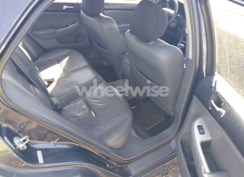 Photo 8 of 2005 Honda Accord 2.4 EX (VIN 1HGCM56865A156106)