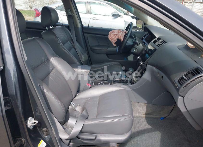 Photo 5 of 2005 Honda Accord 2.4 EX (VIN 1HGCM56865A179630)