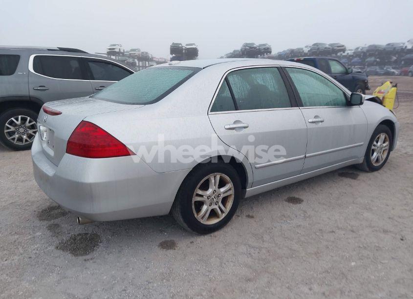 Photo 4 of 2006 Honda Accord 2.4 EX (VIN 1HGCM56866A014257)