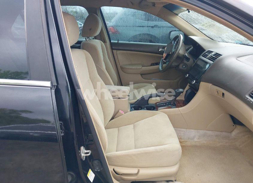 Photo 5 of 2006 Honda Accord 2.4 EX (VIN 1HGCM56866A163901)