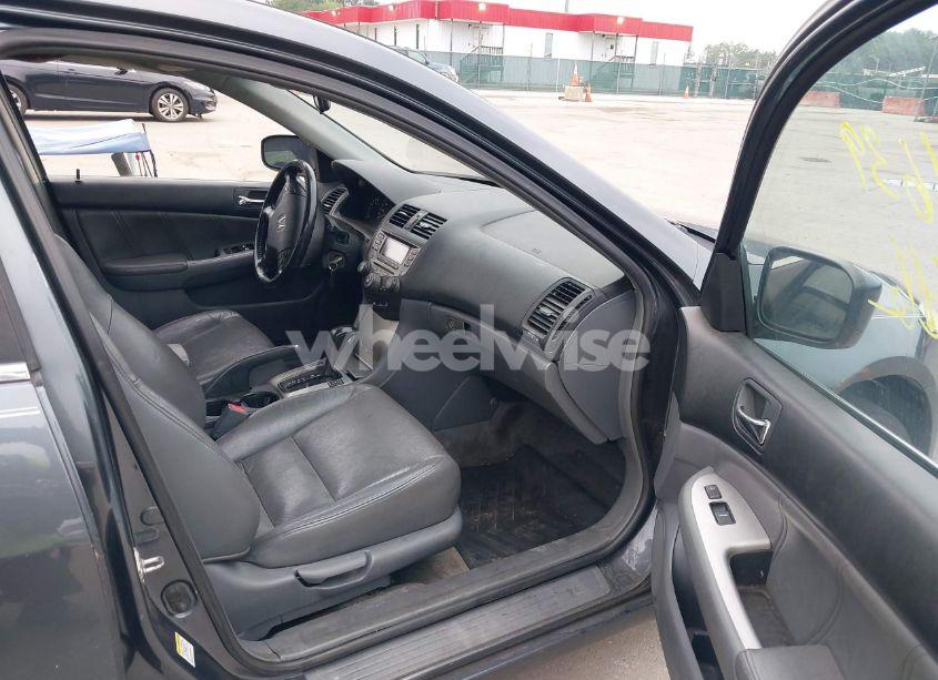 Photo 5 of 2007 Honda Accord 2.4 EX (VIN 1HGCM56867A042836)