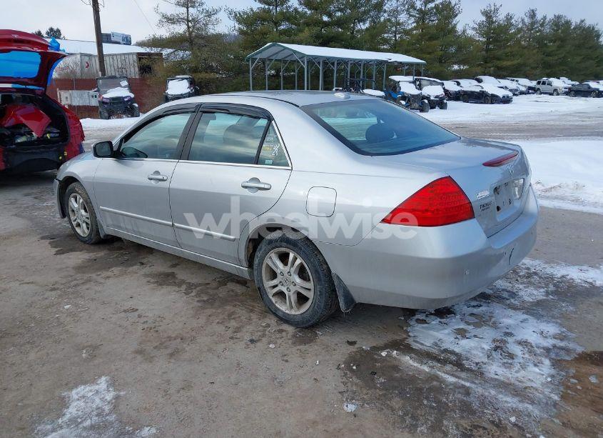 Photo 3 of 2007 Honda Accord 2.4 EX (VIN 1HGCM56867A079174)