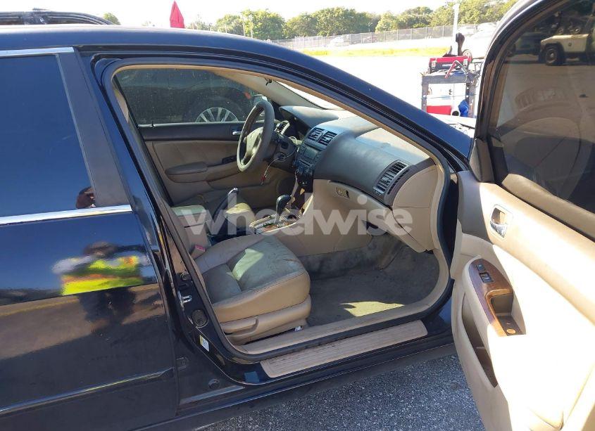 Photo 5 of 2007 Honda Accord 2.4 EX (VIN 1HGCM56867A103523)