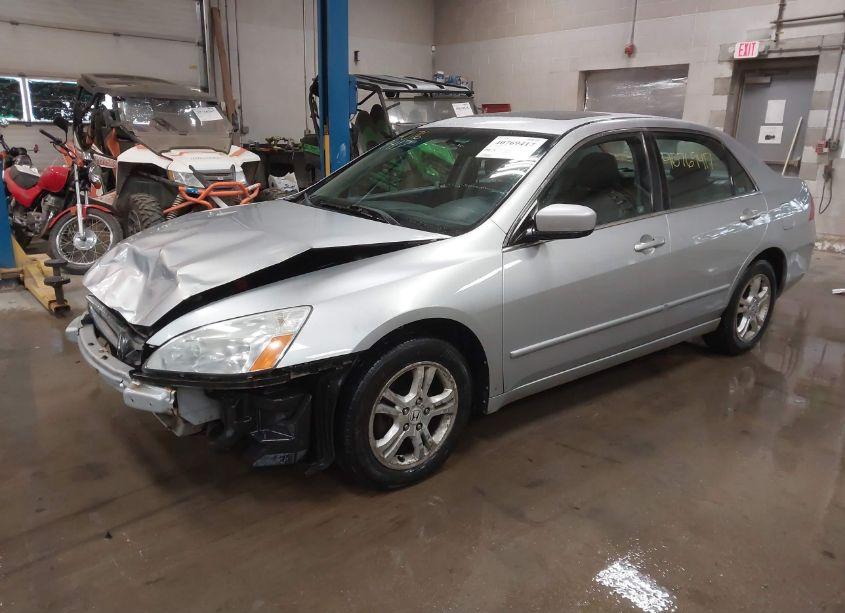 Photo 2 of 2007 Honda Accord 2.4 EX (VIN 1HGCM56867A225265)