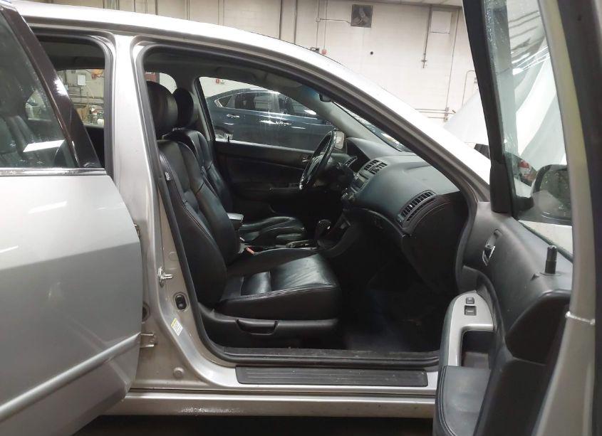 Photo 5 of 2007 Honda Accord 2.4 EX (VIN 1HGCM56867A225265)