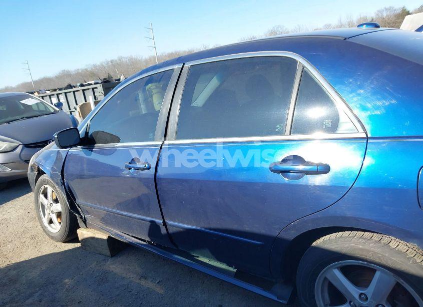 Photo 14 of 2004 Honda Accord 2.4 EX (VIN 1HGCM56874A026270)