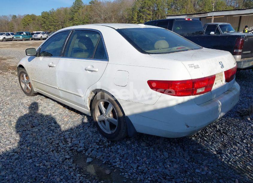 Photo 3 of 2005 Honda Accord 2.4 EX (VIN 1HGCM56875A124216)