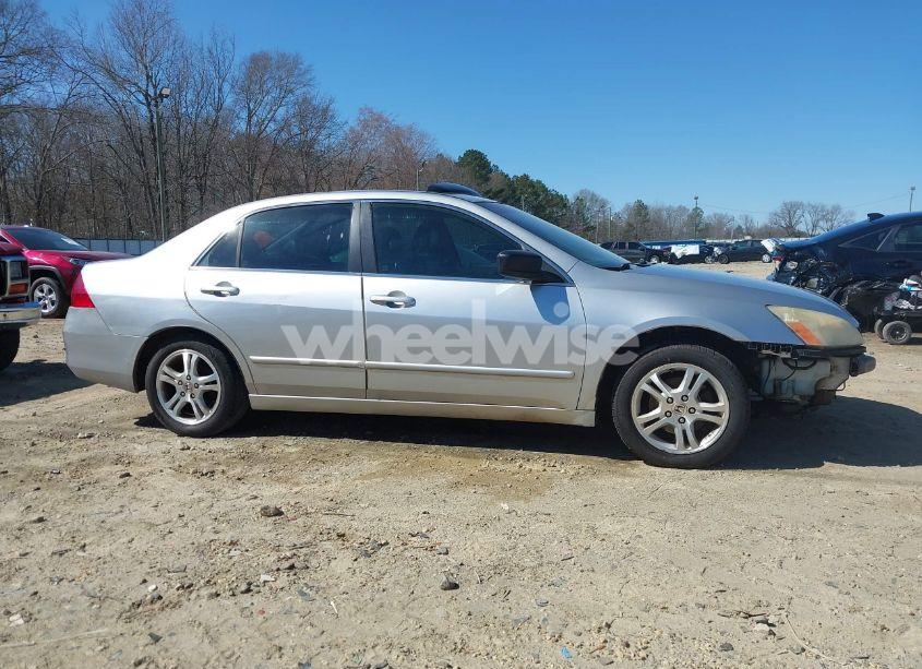 Photo 13 of 2006 Honda Accord 2.4 EX (VIN 1HGCM56876A059790)