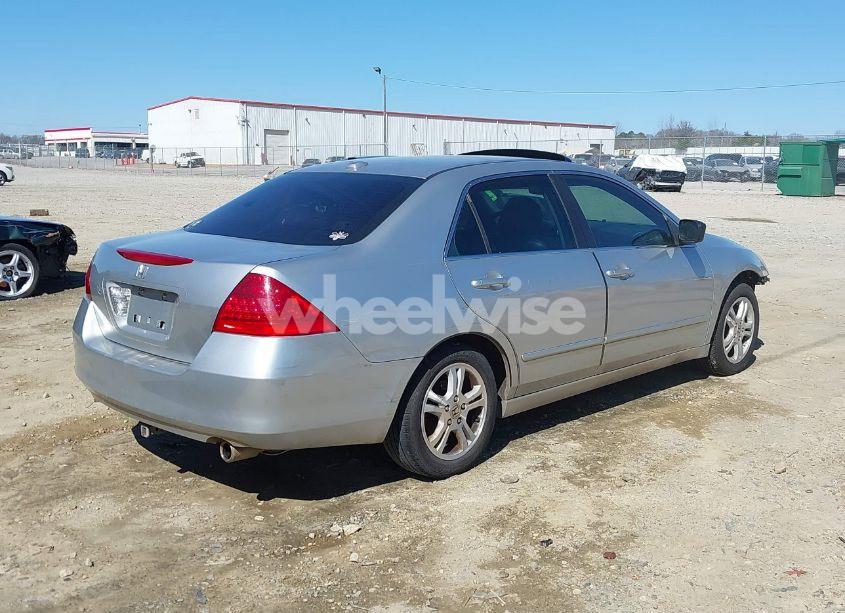 Photo 4 of 2006 Honda Accord 2.4 EX (VIN 1HGCM56876A059790)