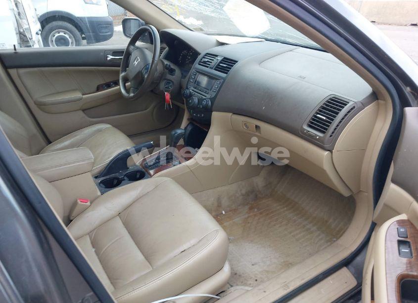 Photo 5 of 2006 Honda Accord 2.4 EX (VIN 1HGCM56876A147111)