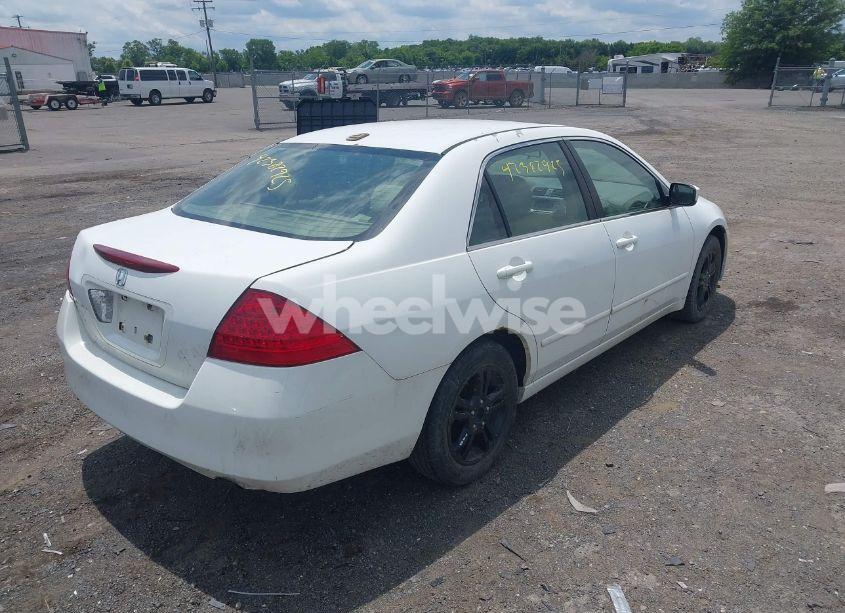 Photo 4 of 2006 Honda Accord 2.4 EX (VIN 1HGCM56876A156861)