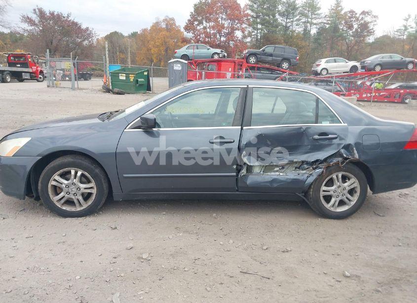Photo 15 of 2007 Honda Accord 2.4 EX (VIN 1HGCM56877A044269)