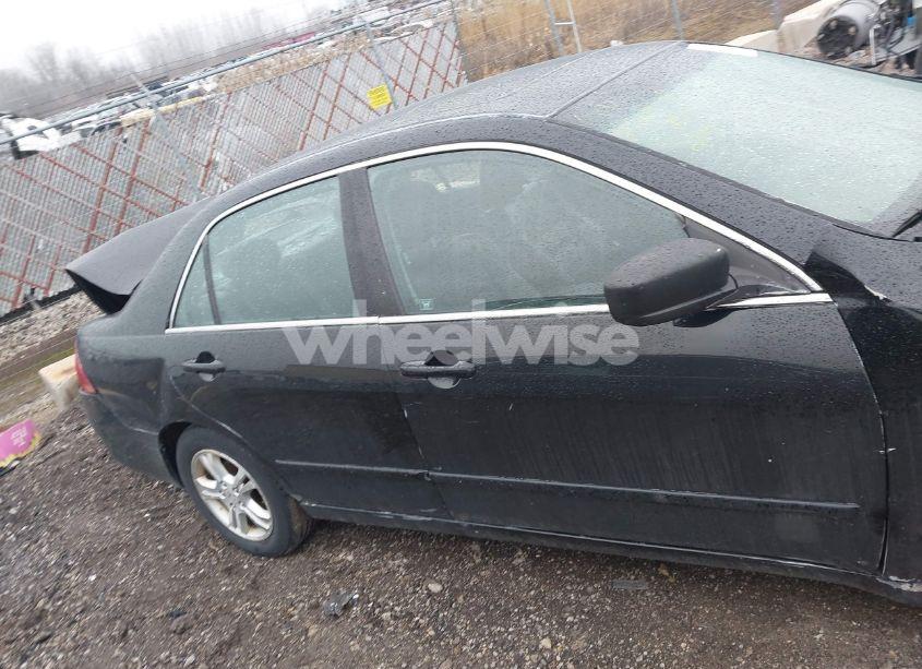 Photo 13 of 2007 Honda Accord 2.4 EX (VIN 1HGCM56877A162791)