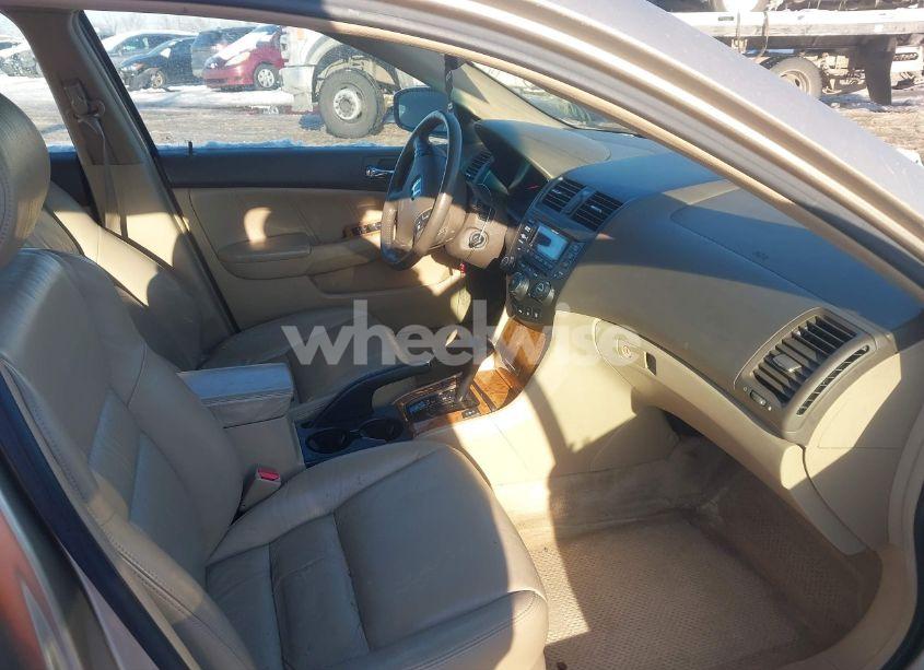 Photo 5 of 2004 Honda Accord 2.4 EX (VIN 1HGCM56884A105317)