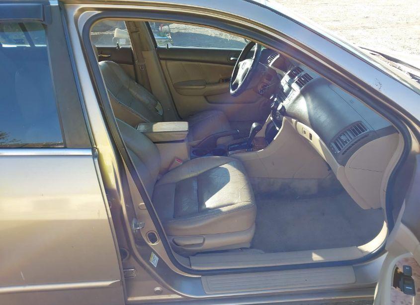 Photo 5 of 2005 Honda Accord 2.4 EX (VIN 1HGCM56885A160125)