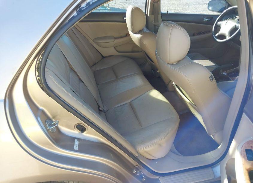 Photo 8 of 2005 Honda Accord 2.4 EX (VIN 1HGCM56885A160125)