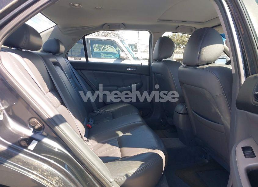 Photo 8 of 2005 Honda Accord 2.4 EX (VIN 1HGCM56885A176535)