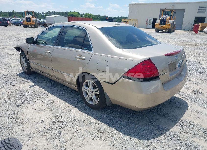 Photo 3 of 2006 Honda Accord 2.4 EX (VIN 1HGCM56886A039547)