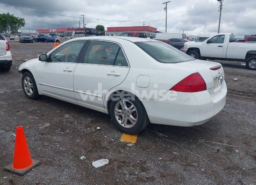 Photo 3 of 2007 Honda Accord EX (VIN 1HGCM56887A021115)
