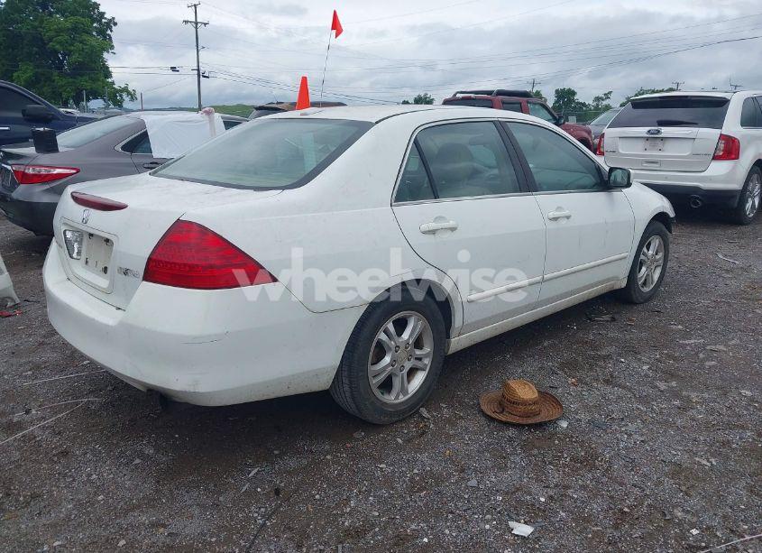 Photo 4 of 2007 Honda Accord EX (VIN 1HGCM56887A021115)