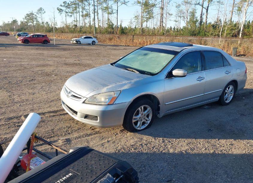 Photo 2 of 2007 Honda Accord 2.4 EX (VIN 1HGCM56887A026735)