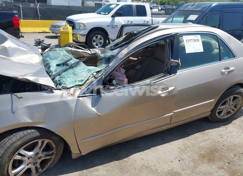 Photo 14 of 2007 Honda Accord 2.4 EX (VIN 1HGCM56887A062117)