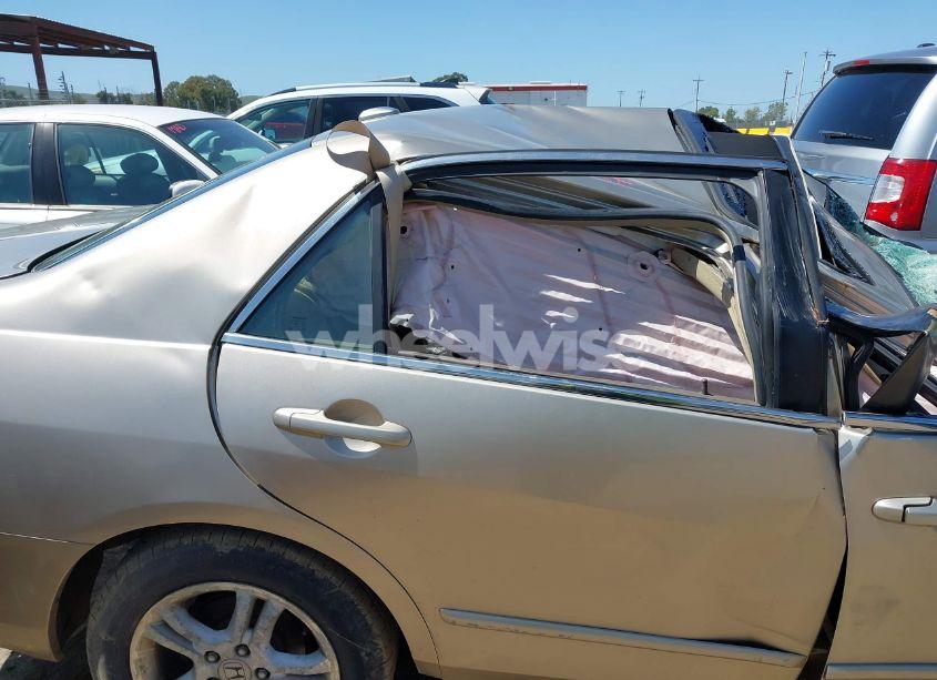 Photo 8 of 2007 Honda Accord 2.4 EX (VIN 1HGCM56887A062117)