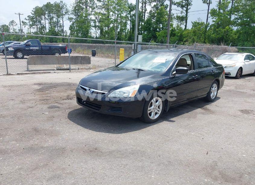 Photo 2 of 2007 Honda Accord 2.4 EX (VIN 1HGCM56887A155574)